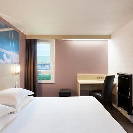 B&B Hotel Marne-La-Vallee Chelles Exterior foto